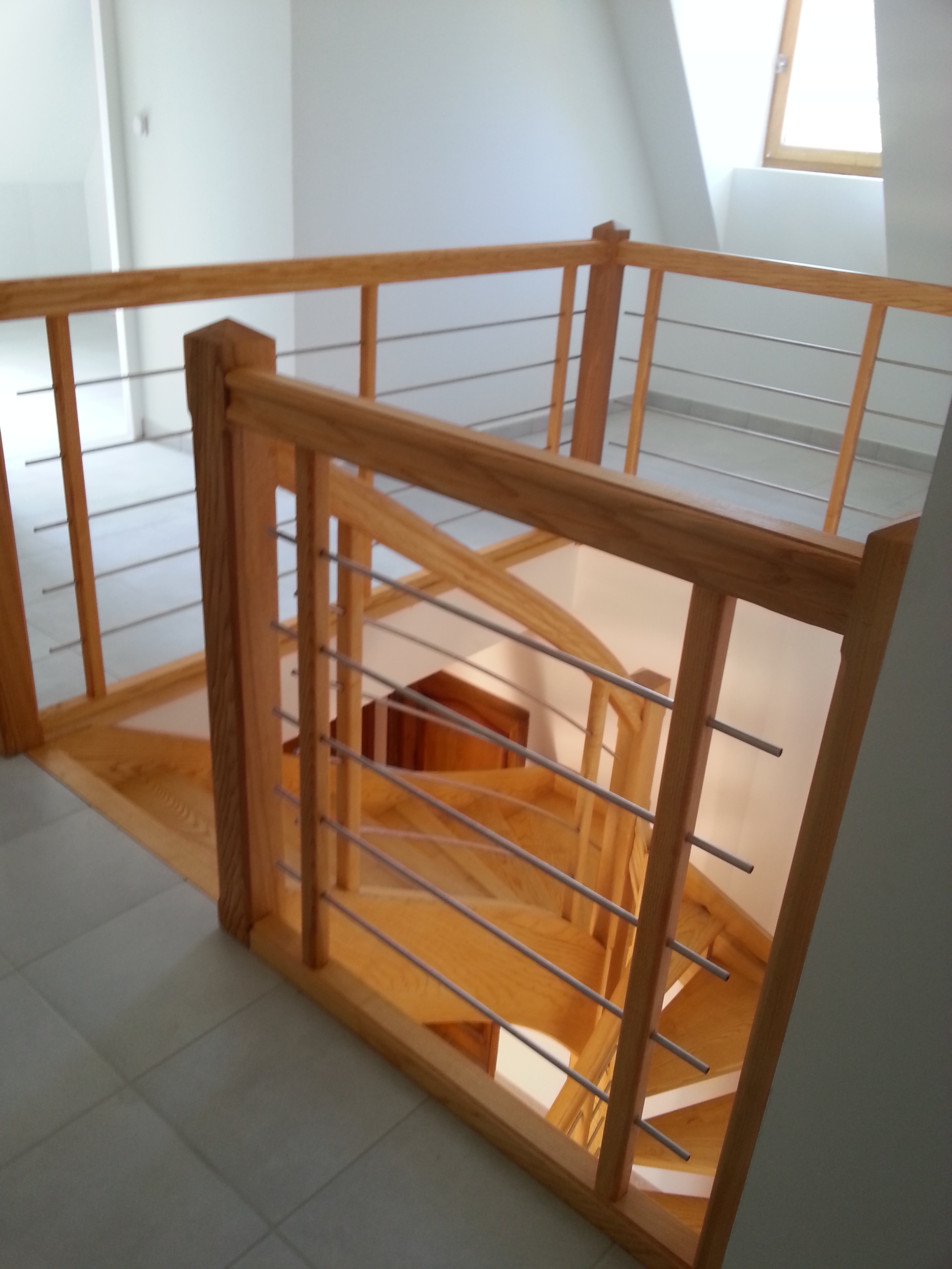 Création d'escalier par artisan Menuisier
